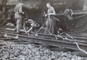Préparation pour un sabotage de voie à Romanèche août 1944