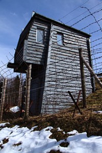 220px-Camp_de_concentration_de_Natzwiller-Struthof_05